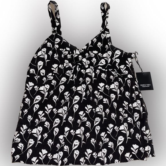 Simply Vera Vera Wang Twist-Front Tank- black with white flowers- size small - Picture 3 of 8
